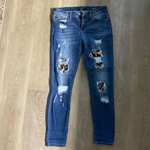 Judy blue skinny jeans with leopard print